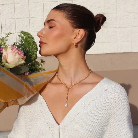 LEEADA Bryn Pearl Gold Rope Lariat Necklace Rachel Zoe - Picture 6 of 6